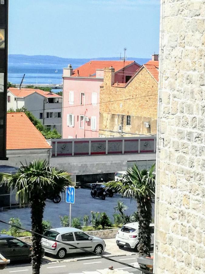 Abazur *